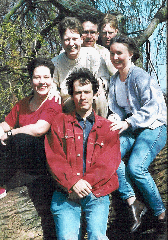 Kinderen Koedijk (links) met aanhang, voorjaar 1995