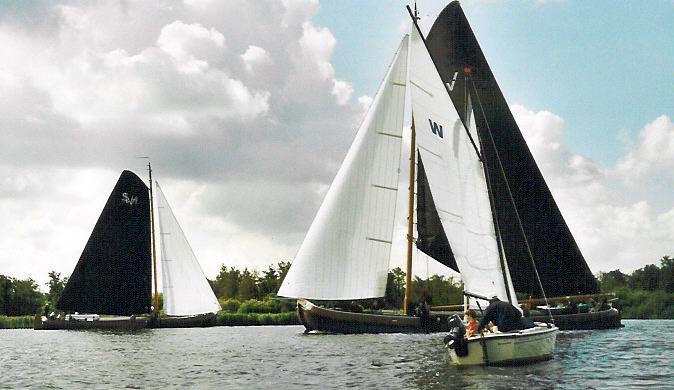 Zeilen op de Fokkesleat bij Earnewld (27 juli 2004)